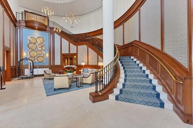 1300 BENJAMIN FRANKLIN DRIVE 304, Sarasota, FL 34236