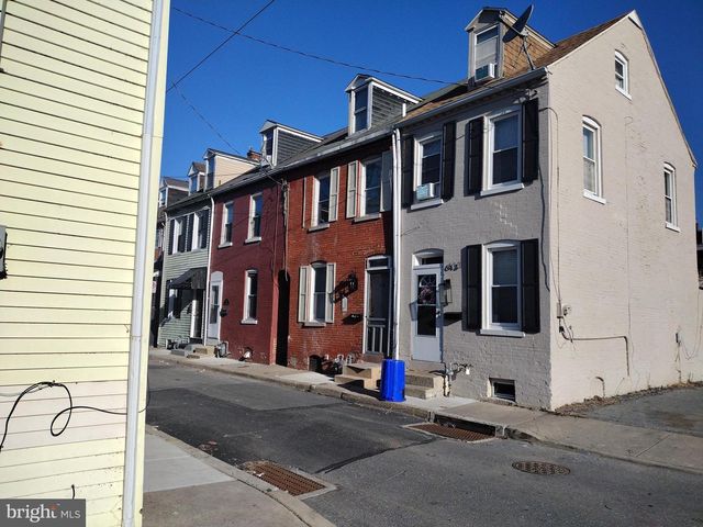 615 LAKE STREET, Lancaster, PA 17603