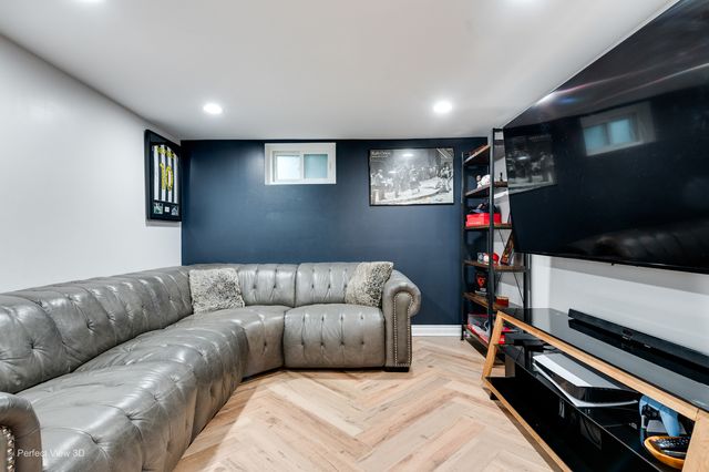 2821 WASHINGTON Street, Franklin Park, IL 60131
