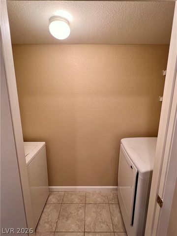 2325 Windmill Parkway 1813, Henderson, NV 89074