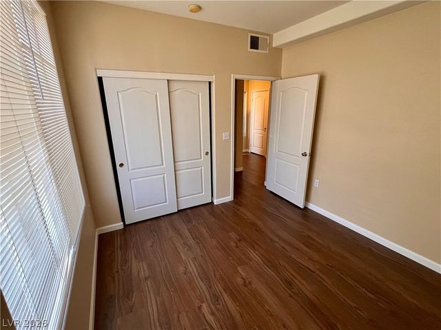 2325 Windmill Parkway 1813, Henderson, NV 89074