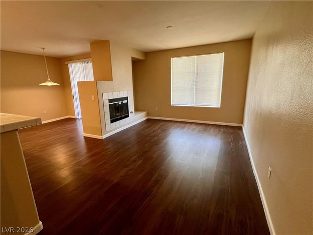 2325 Windmill Parkway 1813, Henderson, NV 89074