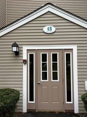 4 Marc Dr 4B6, Plymouth, MA 02360