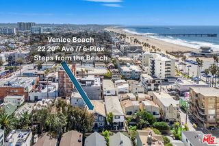 22 20th Avenue, Venice, CA 90291