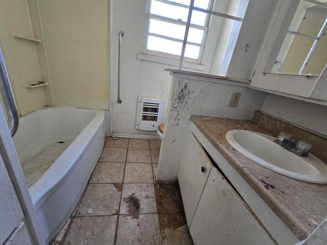 508 S Collins Avenue, Tulia, TX 79088