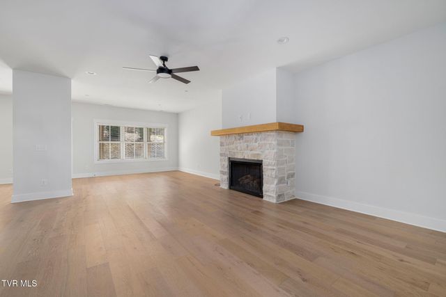 235 Winston Place, Johnson City, TN 37615