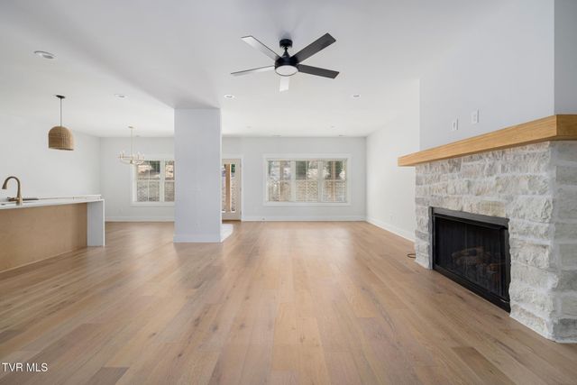 235 Winston Place, Johnson City, TN 37615