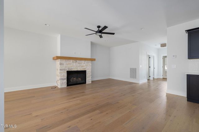 235 Winston Place, Johnson City, TN 37615