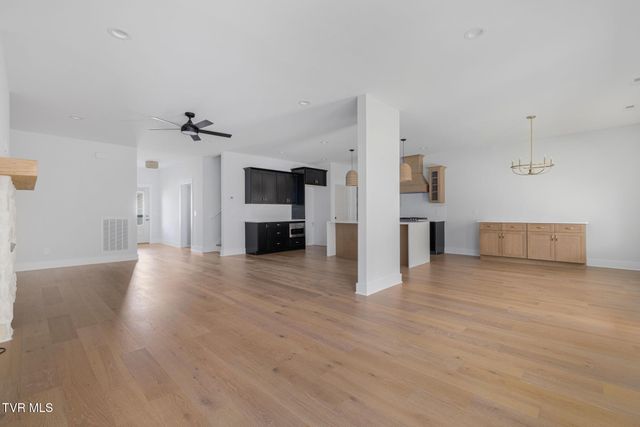 235 Winston Place, Johnson City, TN 37615