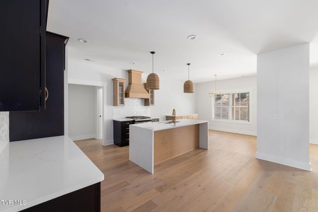 235 Winston Place, Johnson City, TN 37615