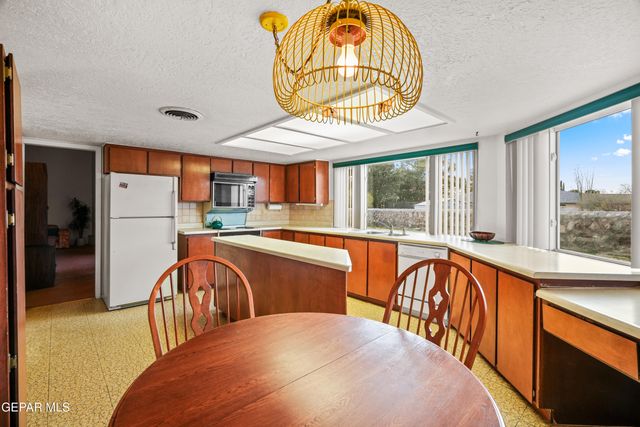 1417 MONTE NEGRO Drive, El Paso, TX 79935