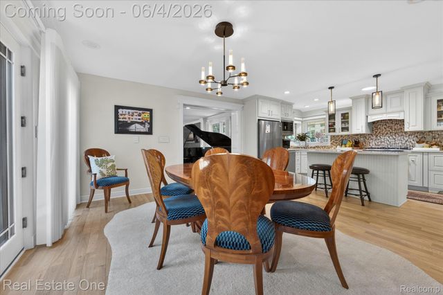 810 Harmon Avenue, Birmingham, MI 48009