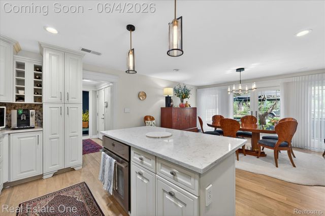 810 Harmon Avenue, Birmingham, MI 48009