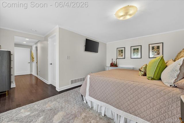 810 Harmon Avenue, Birmingham, MI 48009