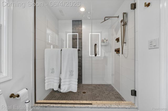 810 Harmon Avenue, Birmingham, MI 48009