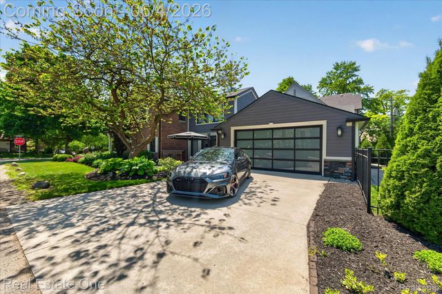 810 Harmon Avenue, Birmingham, MI 48009