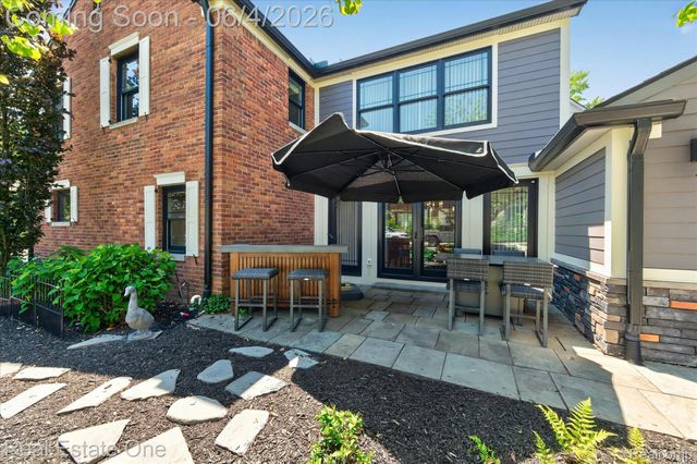 810 Harmon Avenue, Birmingham, MI 48009