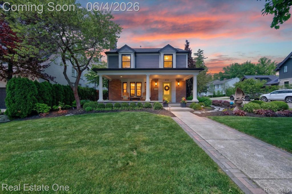 810 Harmon Avenue, Birmingham, MI 48009