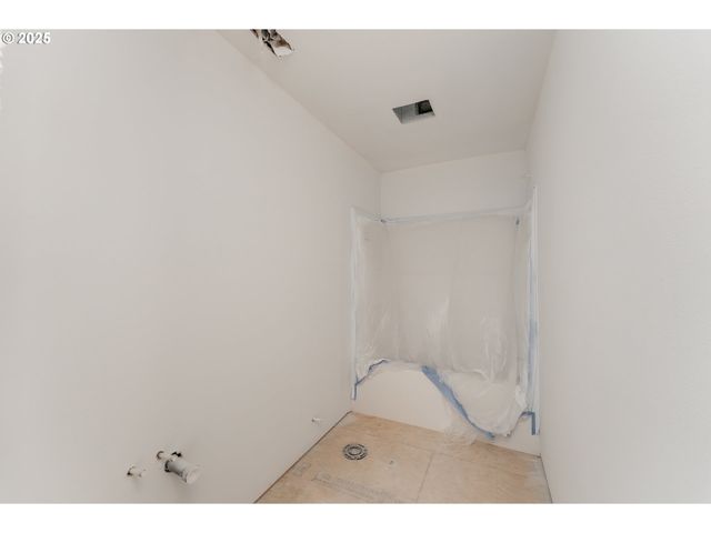 248 Se PITZER St, Roseburg, OR 97470