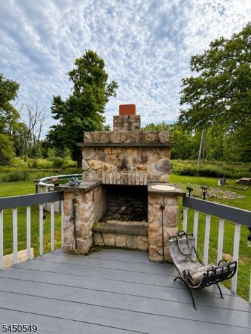 33 Harrison Rd, Pequannock Twp., NJ 07444