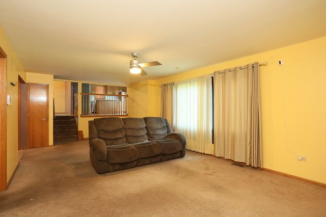 5013 180TH Street, Country Club Hills, IL 60478