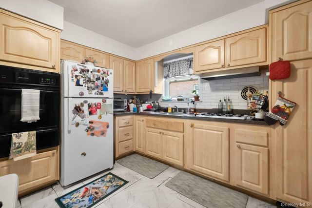 8414 Lefferts Boulevard, Kew Gardens, NY 11415