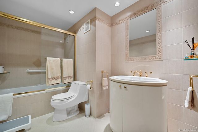 8414 Lefferts Boulevard, Kew Gardens, NY 11415