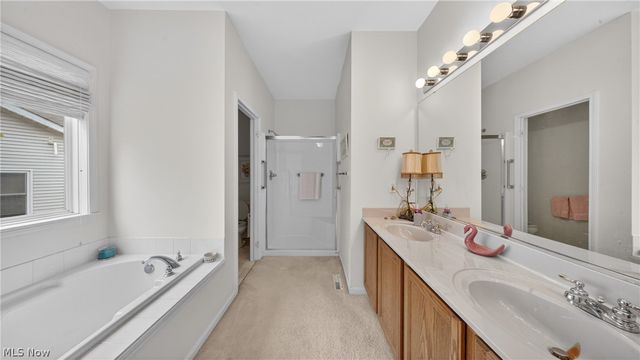 10500 W Ravine View Court, North Royalton, OH 44133