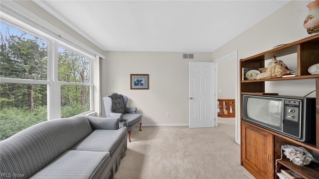 10500 W Ravine View Court, North Royalton, OH 44133