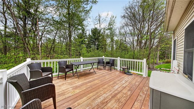 10500 W Ravine View Court, North Royalton, OH 44133
