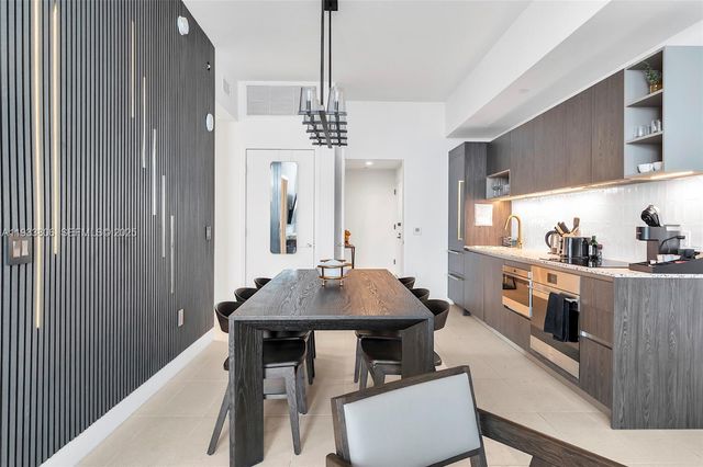 159 NE 6th St 5016, Miami, FL 33132