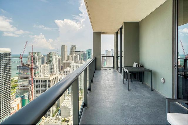 159 NE 6th St 5016, Miami, FL 33132