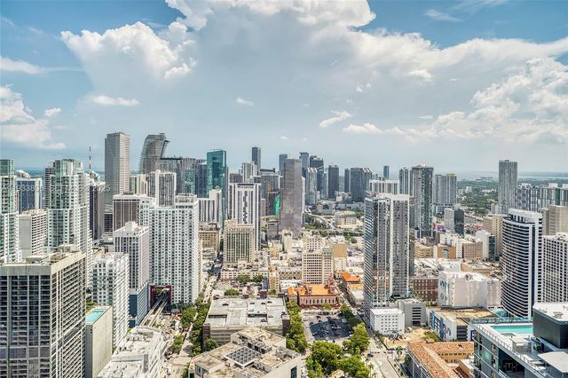 159 NE 6th St 5016, Miami, FL 33132