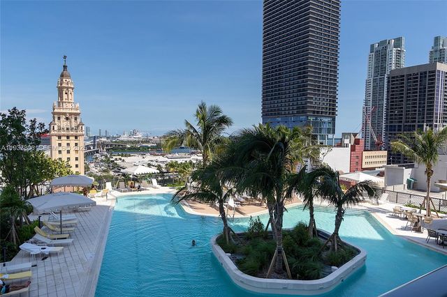 159 NE 6th St 5016, Miami, FL 33132