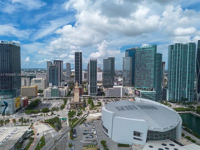 159 NE 6th St 5016, Miami, FL 33132