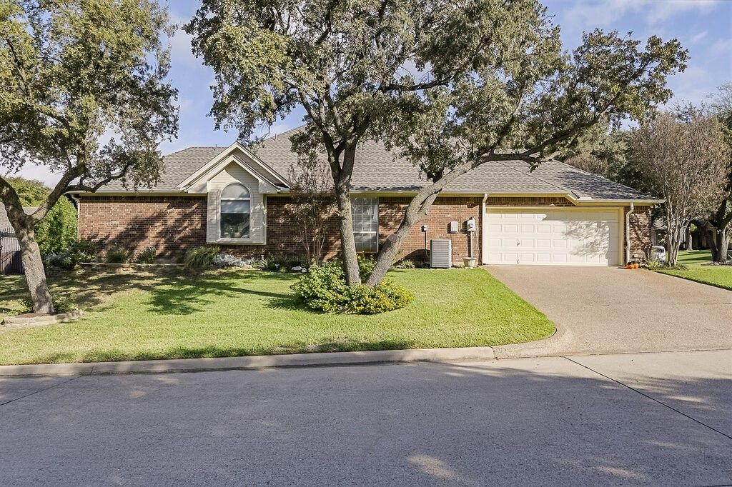 5024 Southpoint Drive, Arlington, TX 76017 — photo 2