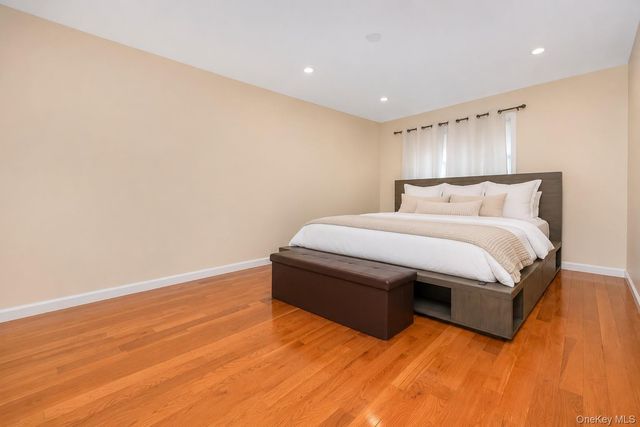 426 N Corona Avenue 7, Valley Stream, NY 11580