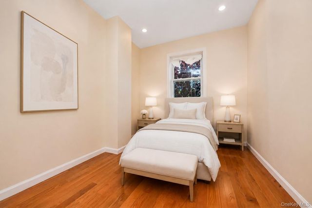 426 N Corona Avenue 7, Valley Stream, NY 11580