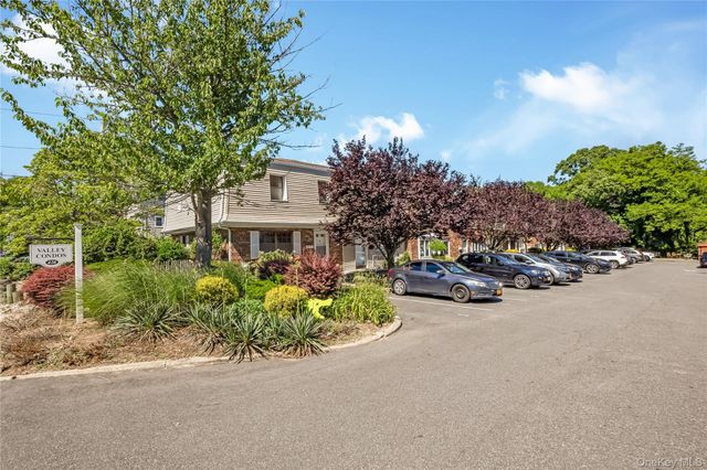 426 N Corona Avenue 7, Valley Stream, NY 11580