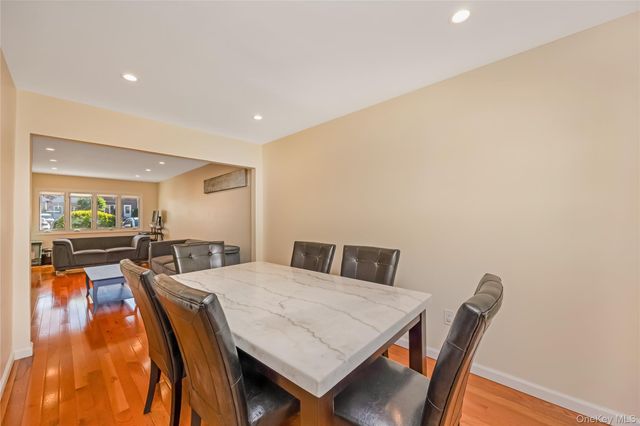 426 N Corona Avenue 7, Valley Stream, NY 11580