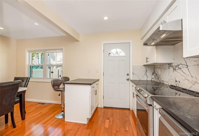 426 N Corona Avenue 7, Valley Stream, NY 11580