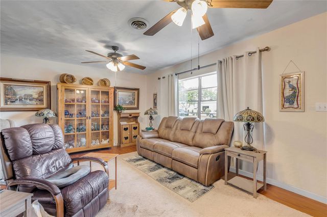 1520 NEWPORT AVENUE, Deland, FL 32724