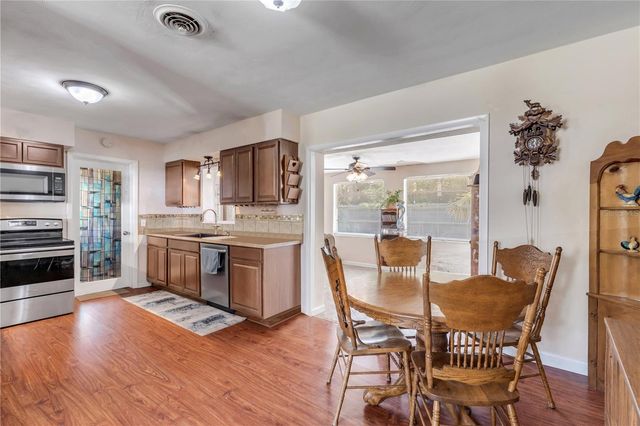 1520 NEWPORT AVENUE, Deland, FL 32724