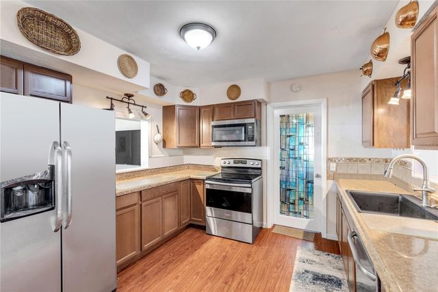 1520 NEWPORT AVENUE, Deland, FL 32724
