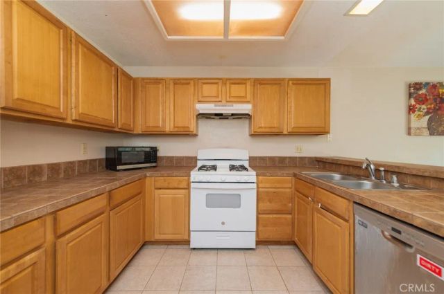 107 Oxford 34, Irvine, CA 92612