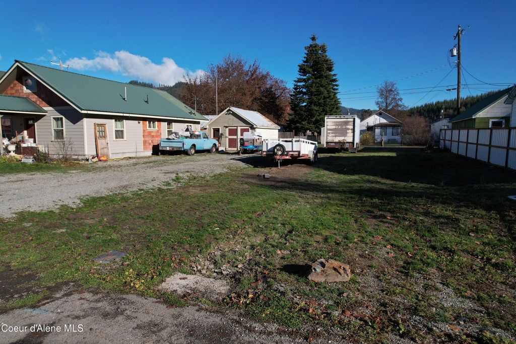 115 F St, Smelterville, ID 83868 photo 5