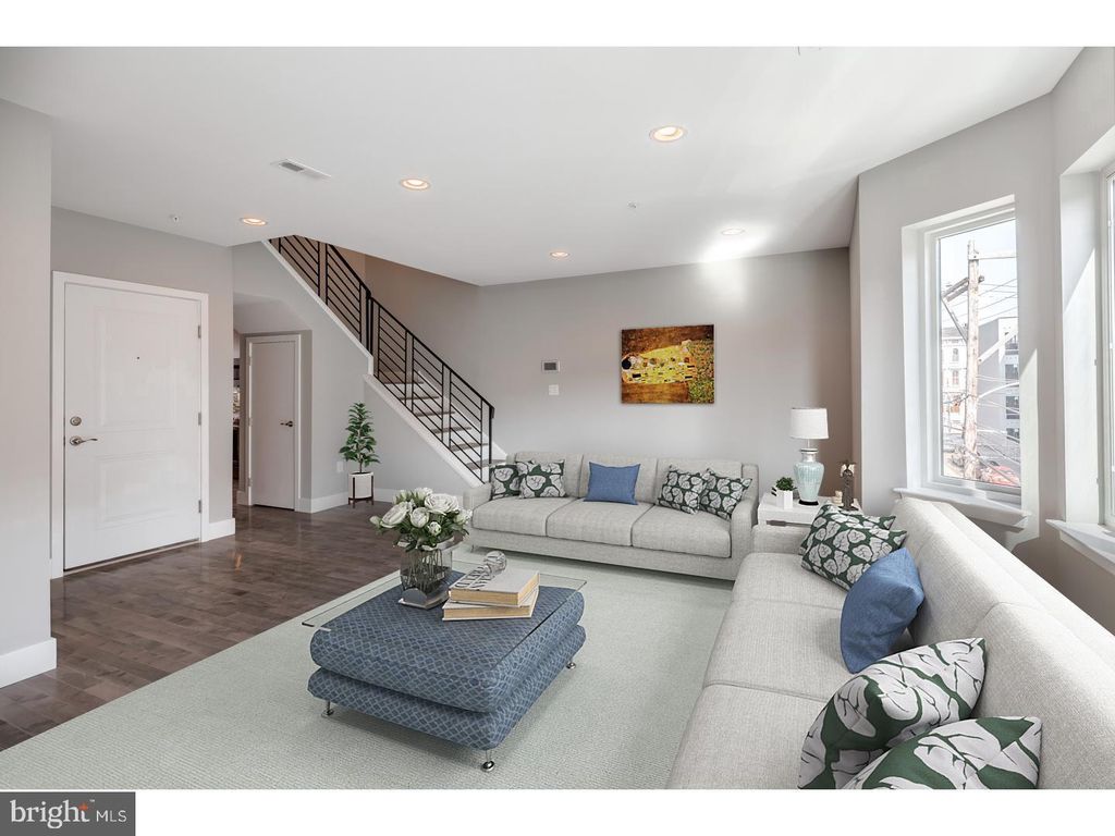 910 N 16TH ST #C, PHILADELPHIA, PA 19130 — photo 2