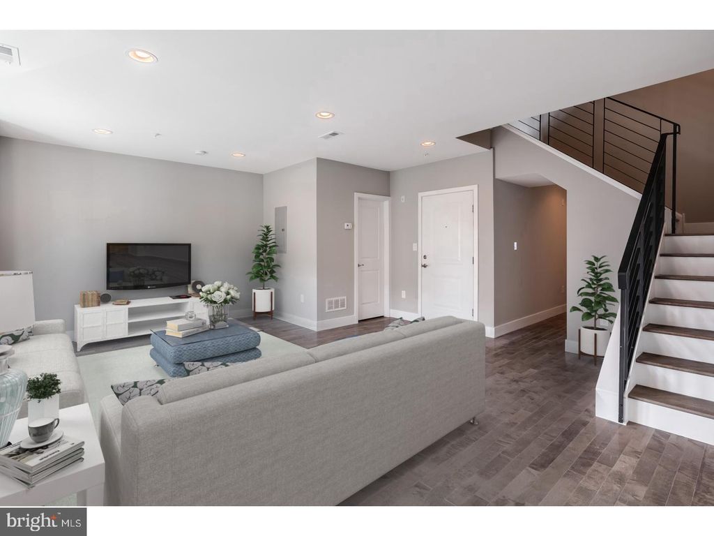 910 N 16TH ST #C, PHILADELPHIA, PA 19130 — photo 3