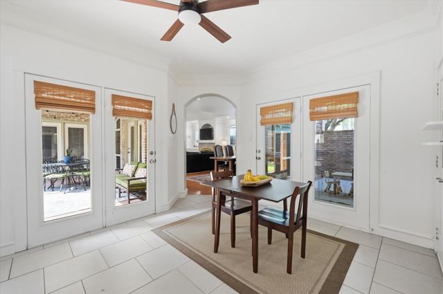 3332 W 4th Street, Fort Worth, TX 76107