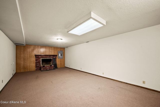 3024 N 19th ST, Coeur D'alene, ID 83815